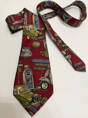 WINDSOR Vintage 100% Silk Tie California Road Trip Cars Novelty Print Red